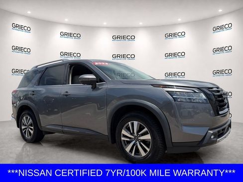 Certified 2022 Nissan Pathfinder SL w/ SL Black Package AWD/4WD image 1