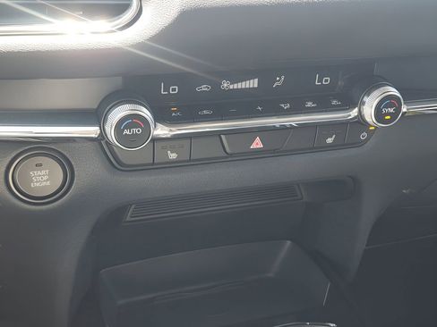 Used 2025 MAZDA CX-30 AWD 2.5 S w/ Premium Package image 16