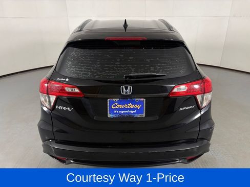 Used 2020 Honda HR-V Sport image 9