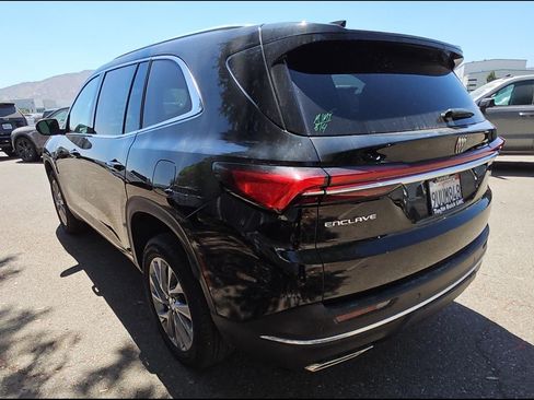 Used 2025 Buick Enclave Preferred FWD image 8