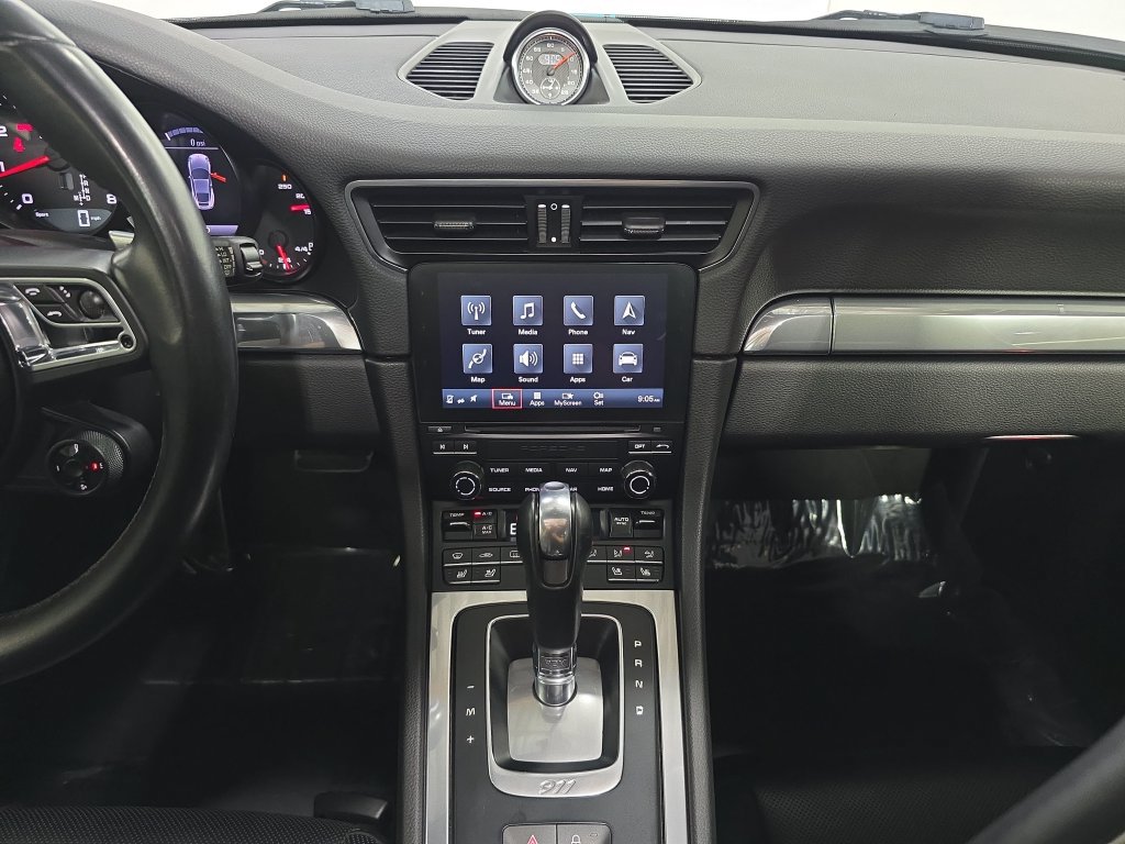 Used 2018 Porsche 911 Carrera T RWD image 16