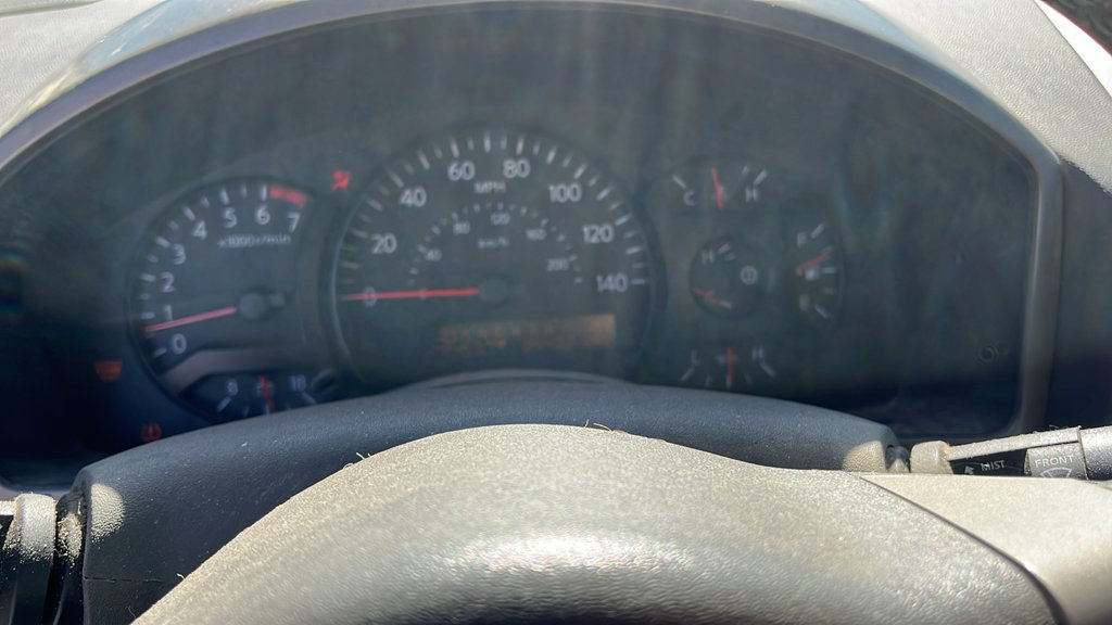 Used 2004 Nissan Titan LE w/ (NAV) Nissan Navigation Pkg AWD/4WD image 13
