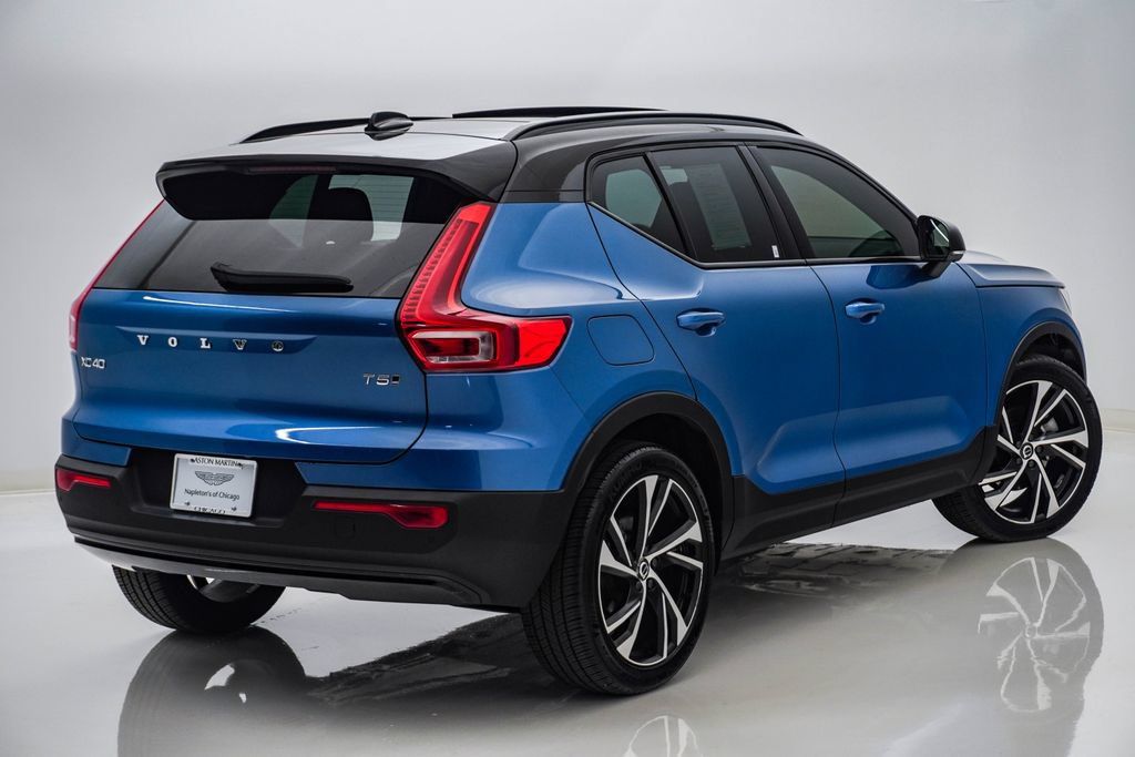 Used 2021 Volvo XC40 T5 R-Design AWD/4WD image 11
