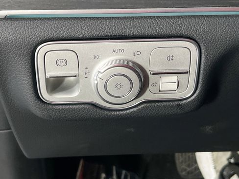 Used 2023 Mercedes-Benz GLE 350 4MATIC image 10