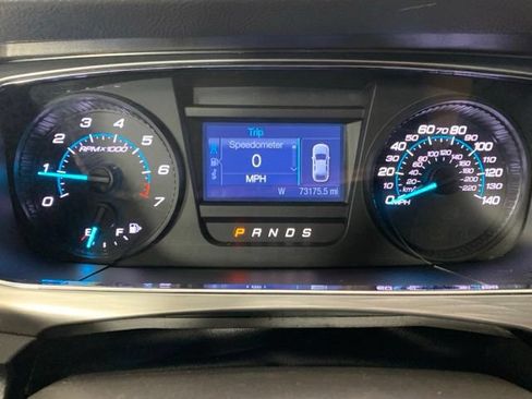 Used 2018 Ford Taurus SEL FWD image 23