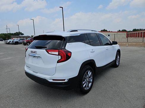 Used 2022 GMC Terrain SLT FWD image 5