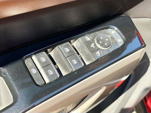 Used 2023 Nissan Pathfinder Platinum w/ Cargo Package image 18