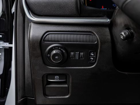 Used 2023 Jeep Wagoneer Series II image 18