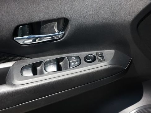 Used 2021 Nissan Kicks SV FWD image 46
