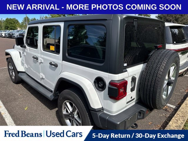 Used 2018 Jeep Wrangler Unlimited Sahara w/ Dual Top Group AWD/4WD image 7