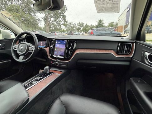 Certified 2023 Volvo XC60 B5 Plus w/ Protection Package Premier FWD image 12