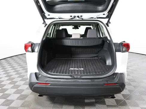 Used 2024 Toyota RAV4 XLE w/ Convenience Package image 10