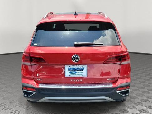 Used 2024 Volkswagen Taos SEL AWD/4WD image 5