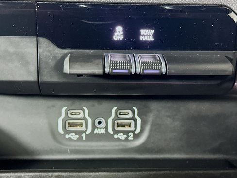 Used 2022 RAM 1500 Big Horn image 25