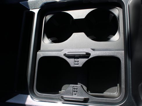 Used 2024 Ford F250 Lariat w/ Tremor Off-Road Package AWD/4WD image 27