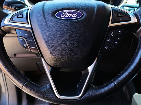 Used 2020 Ford Edge SEL FWD image 57