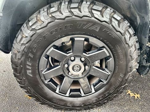 Used 2022 Toyota 4Runner Trail Special Edition image 19