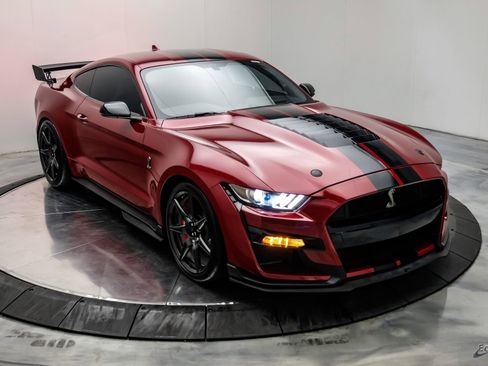 Used 2020 Ford Mustang Shelby GT500 w/ Carbon Fiber Track Pack RWD image 31