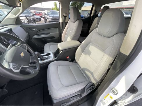 Used 2015 Chevrolet Colorado LT w/ LT Convenience Package RWD image 18