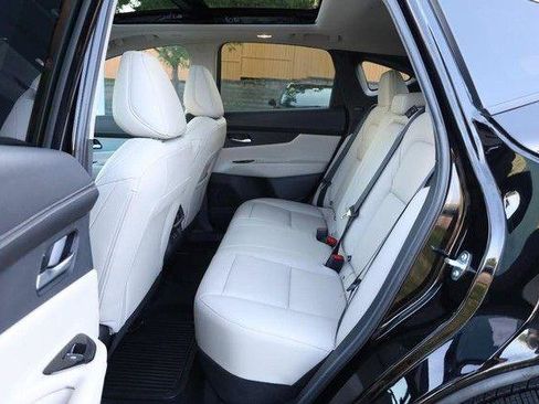 Used 2025 Nissan Murano SL AWD/4WD image 25