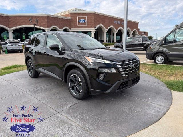 Used 2025 Nissan Rogue SV AWD/4WD image 1