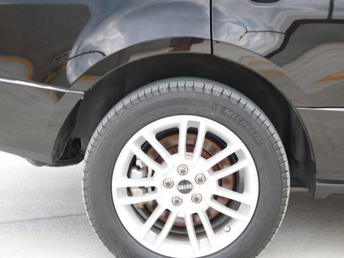 Used 2010 Land Rover Range Rover HSE AWD/4WD image 80