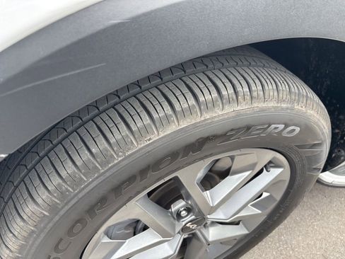 Certified 2024 Kia Telluride LX FWD image 22