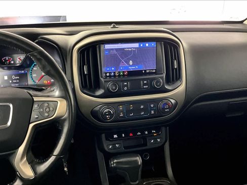 Used 2019 GMC Canyon Denali image 7