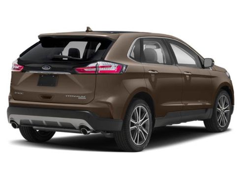 Used 2019 Ford Edge Titanium w/ Equipment Group 301A AWD/4WD image 2