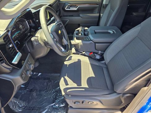 Used 2025 Chevrolet Silverado 1500 LT RWD image 10