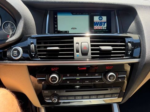 Used 2017 BMW X3 xDrive28i AWD/4WD image 12