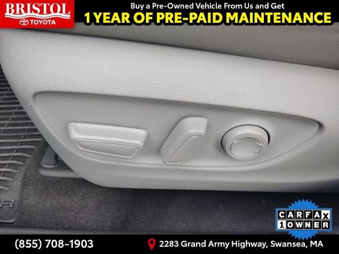 Used 2023 Toyota Highlander XLE AWD/4WD image 21