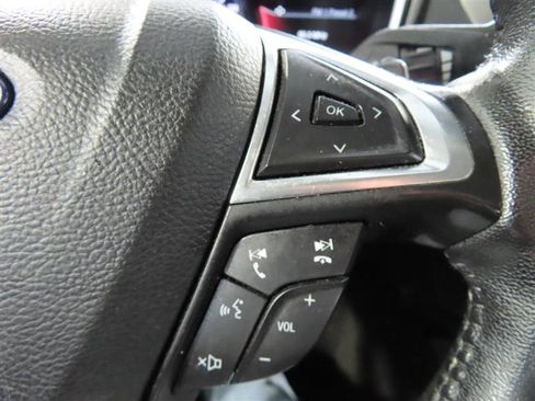 Used 2019 Ford Fusion SEL image 23