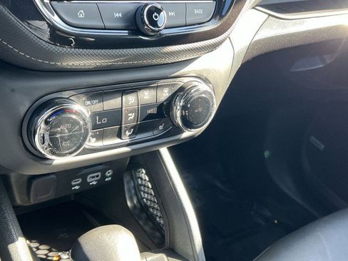 Used 2023 Chevrolet TrailBlazer ACTIV w/ Technology Package image 17