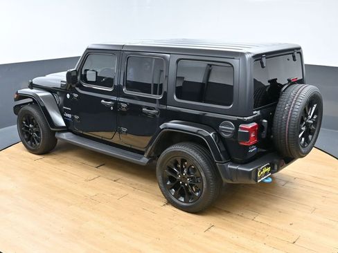 Used 2023 Jeep Wrangler Unlimited Sahara w/ Cold Weather Group AWD/4WD image 45