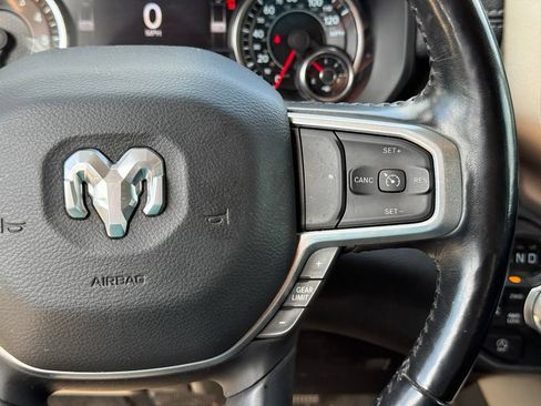 Used 2020 RAM 1500 Laramie AWD/4WD image 18