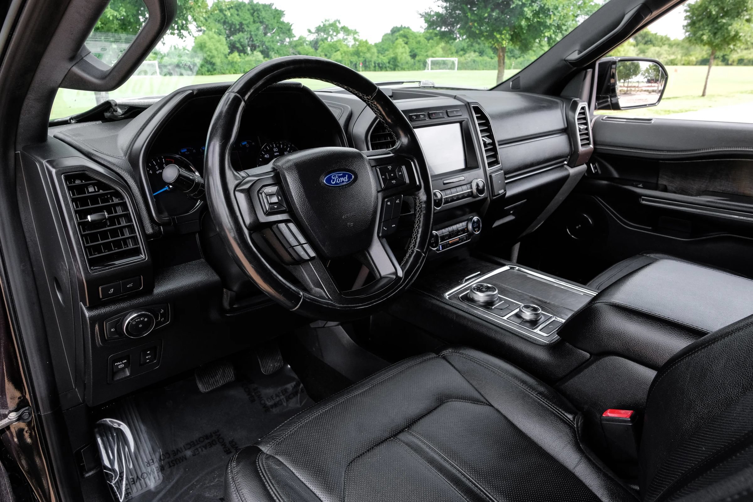 Used 2020 Ford Expedition Max Limited AWD/4WD image 3