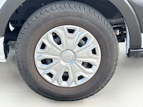 Used 2024 Ford Transit 350 XLT image 30