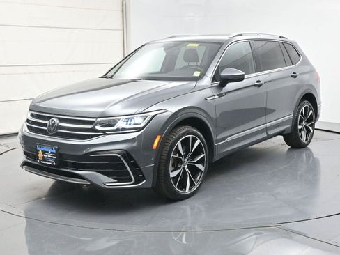 Certified 2024 Volkswagen Tiguan SEL R-Line AWD/4WD image 1