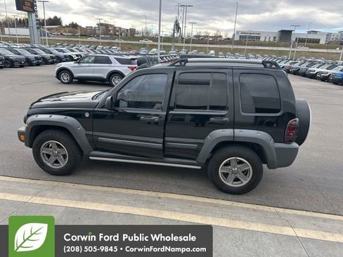 Used 2005 Jeep Liberty Renegade image 10