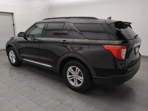 Used 2020 Ford Explorer XLT image 3