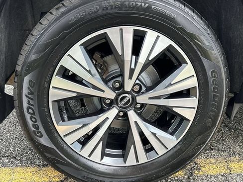 Certified 2023 Nissan Rogue SV w/ SV Premium B Package AWD/4WD image 12
