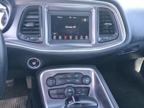 Used 2019 Dodge Challenger R/T RWD image 21