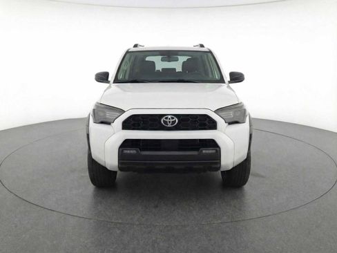 Used 2025 Toyota 4Runner TRD Off-Road image 2
