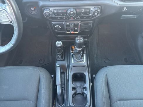 Used 2021 Jeep Wrangler Unlimited Sport image 26