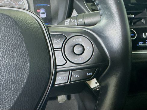 Used 2020 Toyota Corolla SE FWD image 17