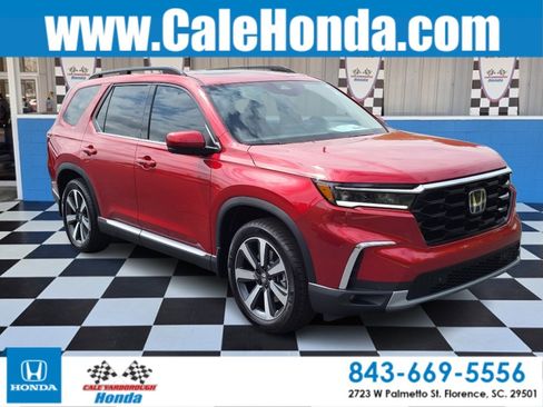 New 2025 Honda Pilot Touring image 1
