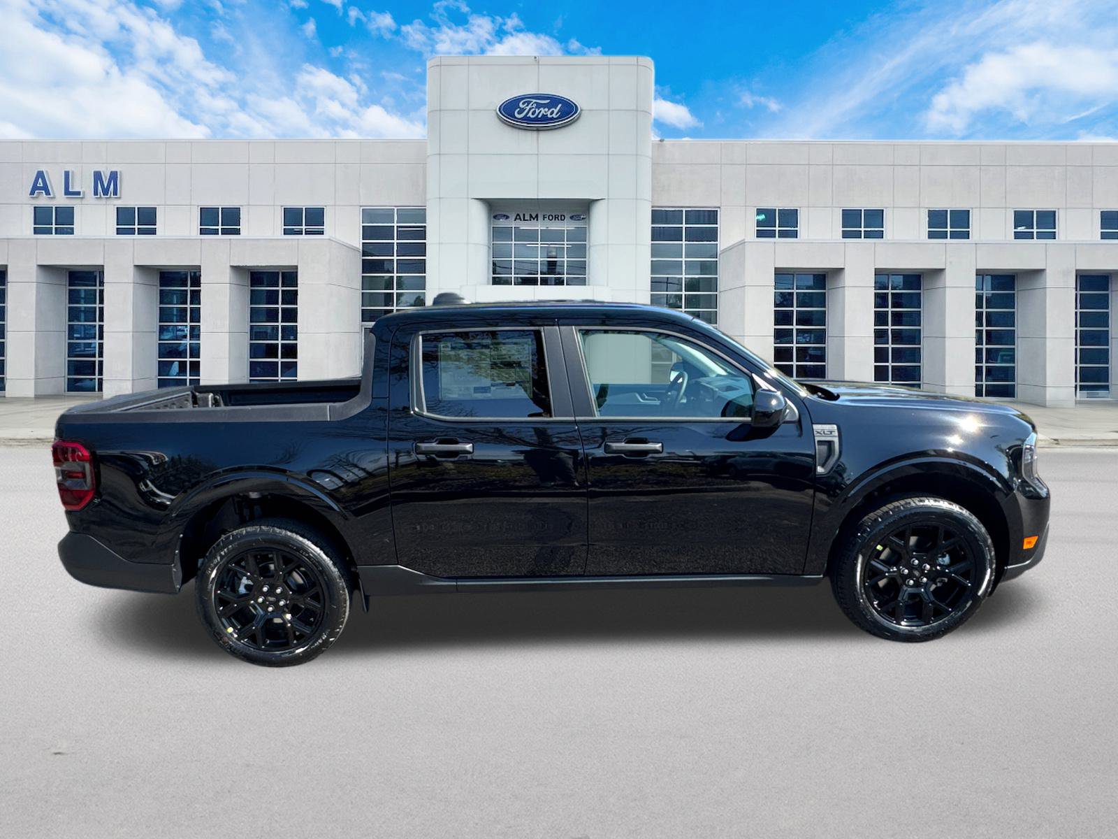 New 2026 Ford Maverick XLT w/ Black Appearance Package AWD/4WD image 5