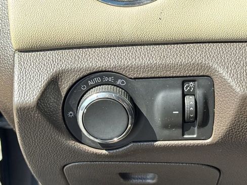Used 2015 Chevrolet Cruze LT FWD image 23