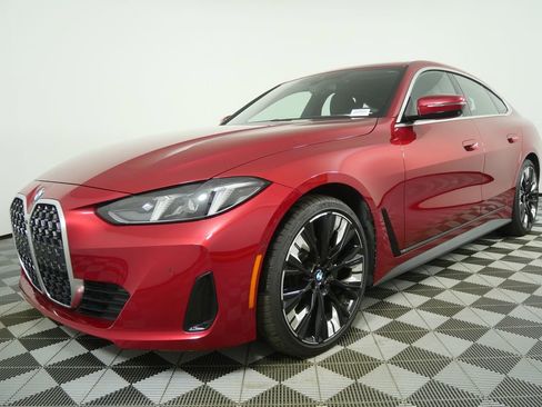 Used 2025 BMW 430i w/ Premium Package RWD image 7